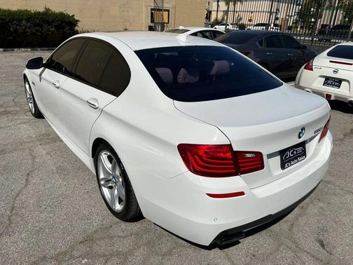 2016 BMW 550 550i Sedan 4D