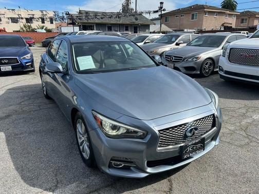 2015 INFINITI Q50 Premium