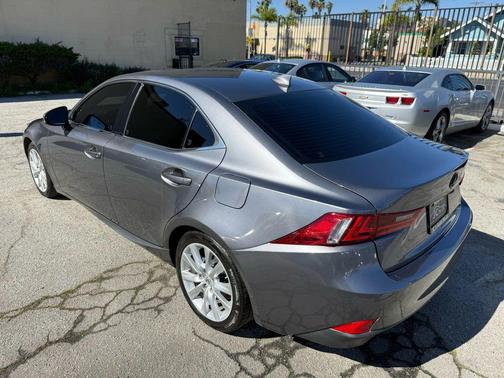 2016 Lexus IS 200t Base