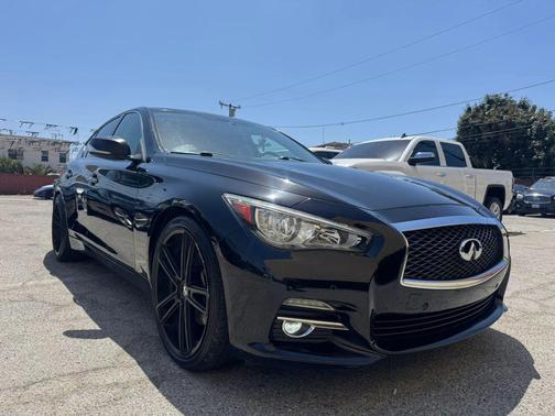 Black 2014 INFINITI Q50 Premium