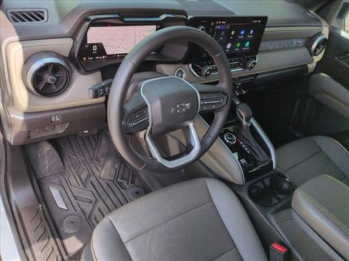 Summit White 2025 Chevrolet Colorado ZR2