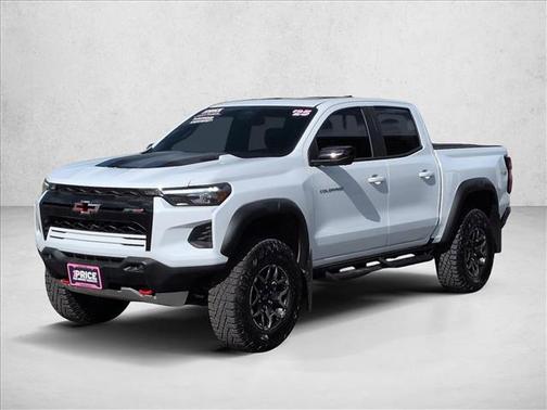 Summit White 2025 Chevrolet Colorado ZR2