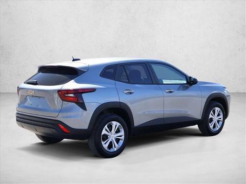 Sterling Gray Metallic 2026 Chevrolet Trax LS