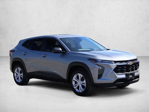 Sterling Gray Metallic 2026 Chevrolet Trax LS