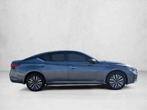 Gun Metallic 2024 Nissan Altima 2.5 SV