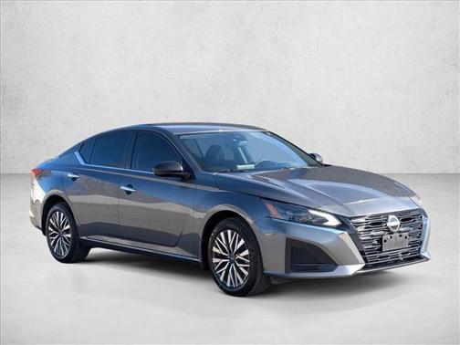 Gun Metallic 2024 Nissan Altima 2.5 SV