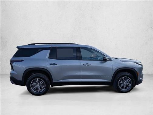 Sterling Gray Metallic 2026 Chevrolet Traverse LT