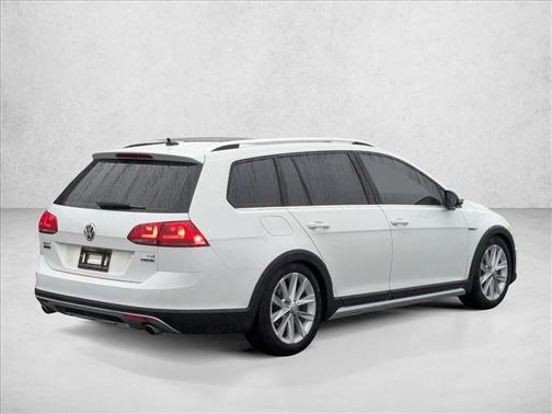 2017 Volkswagen Golf Alltrack TSI SE