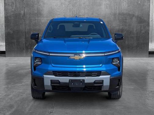 2025 Chevrolet Silverado EV LT