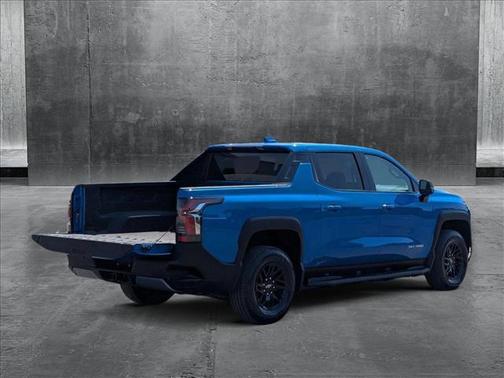 2025 Chevrolet Silverado EV LT