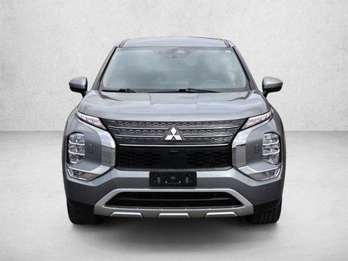Mercury Gray Metallic 2023 Mitsubishi Outlander SE 2.5 S-AWC