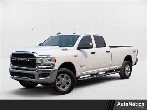 2020 RAM 2500 Tradesman Crew Cab 4X4 8' Box