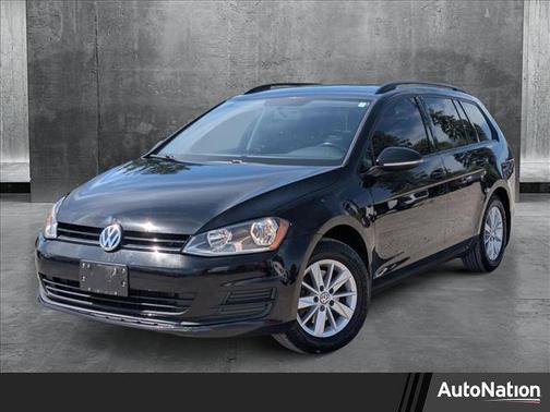 2015 Volkswagen Golf SportWagen TSI S 4-Door
