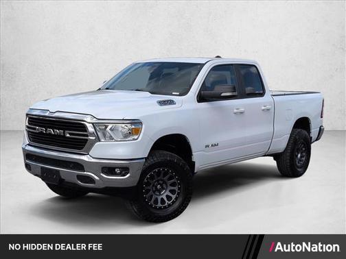 Bright White Clearcoat 2021 RAM 1500 Big Horn/Lone Star