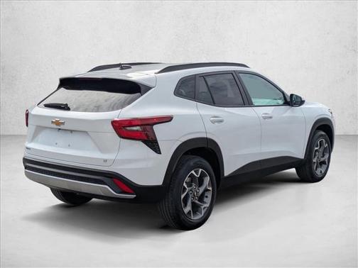 Summit White 2025 Chevrolet Trax LT