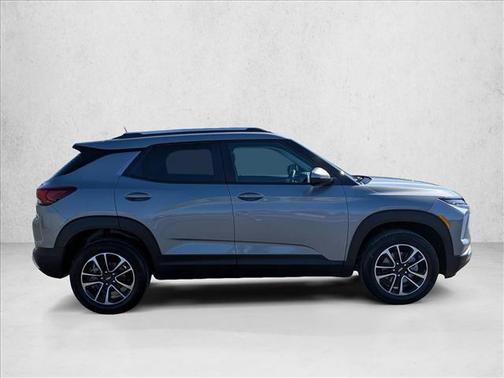 Sterling Gray Metallic 2026 Chevrolet Trailblazer LT