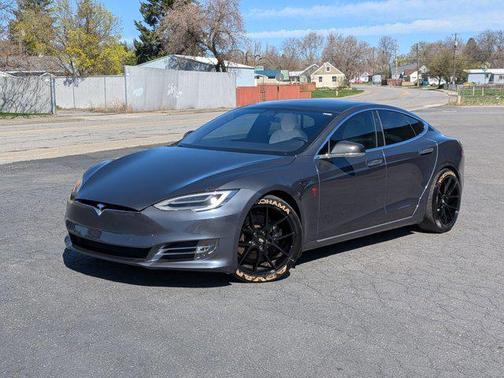 Midnight Silver Metallic 2019 Tesla Model S 100D