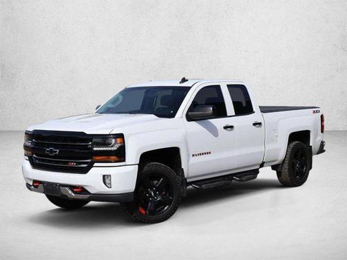 Summit White 2017 Chevrolet Silverado 1500 2LT