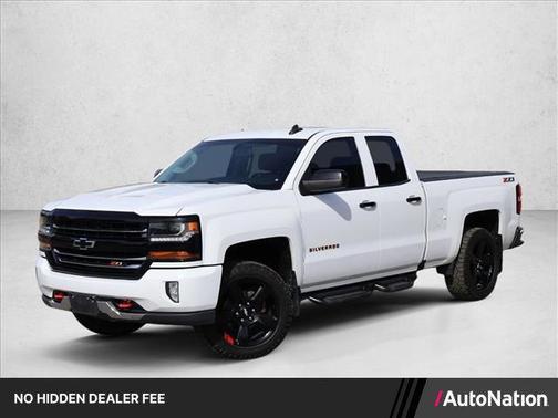 Summit White 2017 Chevrolet Silverado 1500 2LT