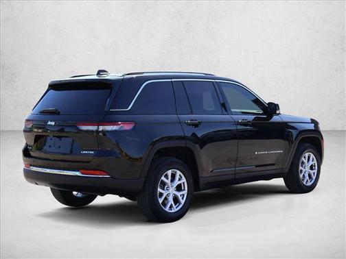 Diamond Black Crystal Pearlcoat 2022 Jeep Grand Cherokee Limited