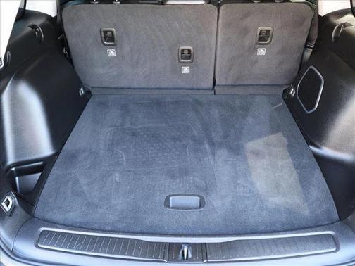 Diamond Black Crystal Pearlcoat 2022 Jeep Grand Cherokee Limited
