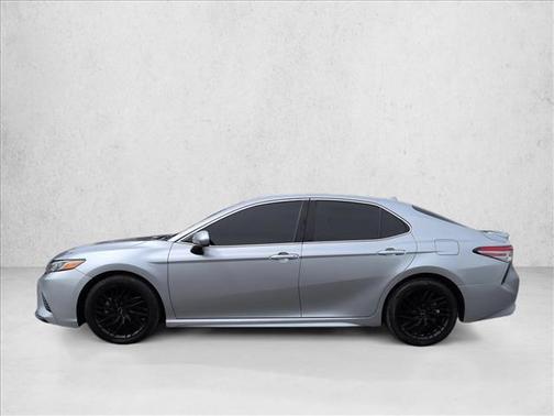 Celestial Silver Metallic 2019 Toyota Camry SE