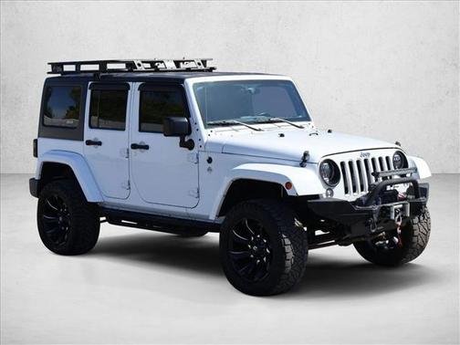 Bright White Clearcoat 2017 Jeep Wrangler Unlimited Sahara