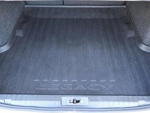 Crystal White Pearl 2019 Subaru Legacy Base