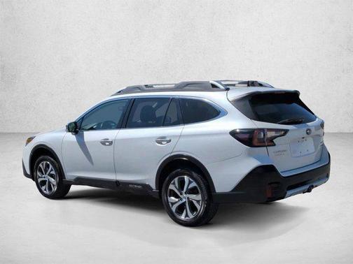 Crystal White Pearl 2022 Subaru Outback Touring XT