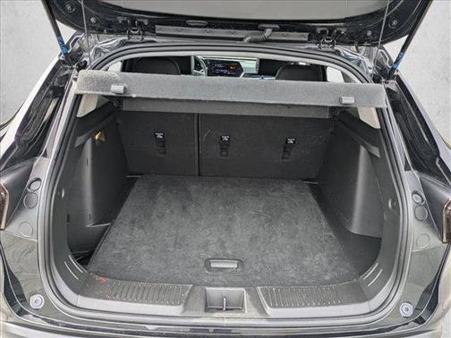 Mosaic Black Metallic 2025 Chevrolet Trax LT