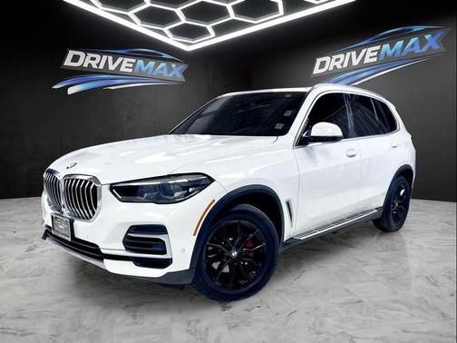 White 2023 BMW X5 xDrive40i