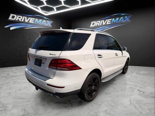White 2018 Mercedes-Benz GLE 350 4MATIC