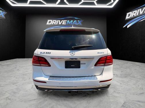 White 2018 Mercedes-Benz GLE 350 4MATIC