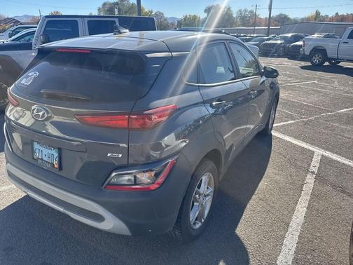 2023 Hyundai KONA SE