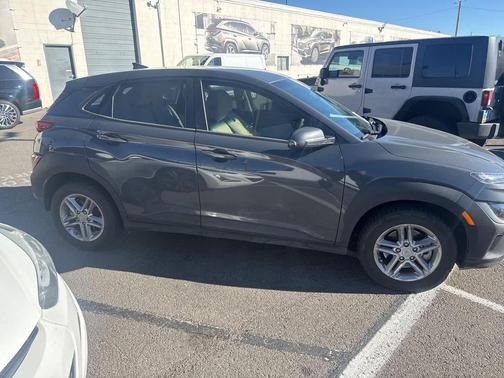 2023 Hyundai KONA SE