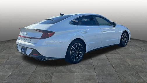 2022 Hyundai SONATA Limited