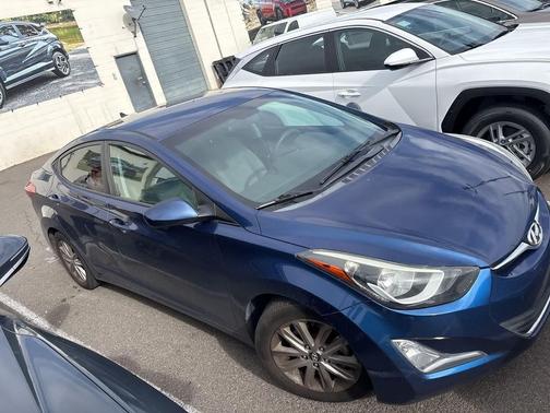 2015 Hyundai ELANTRA SE