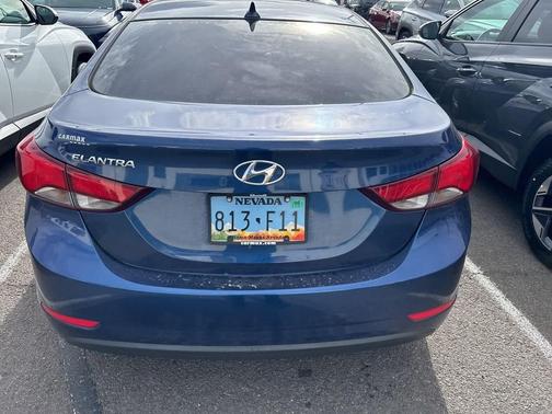 2015 Hyundai ELANTRA SE