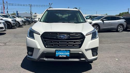 Crystal White Pearl 2022 Subaru Forester Premium