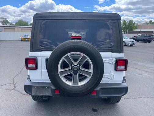 2023 Jeep Wrangler 4-Door Sahara 4x4