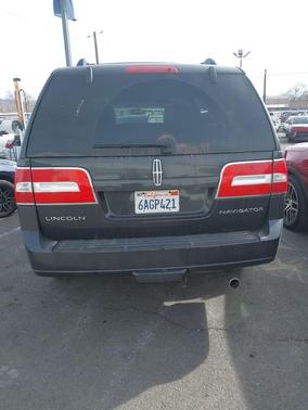 2007 Lincoln Navigator Base