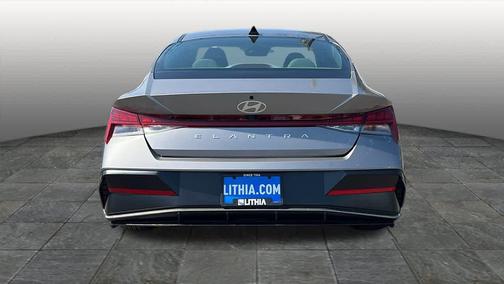 2025 Hyundai ELANTRA SEL