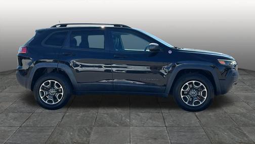 Diamond Black Crystal Pearlcoat 2020 Jeep Cherokee Trailhawk
