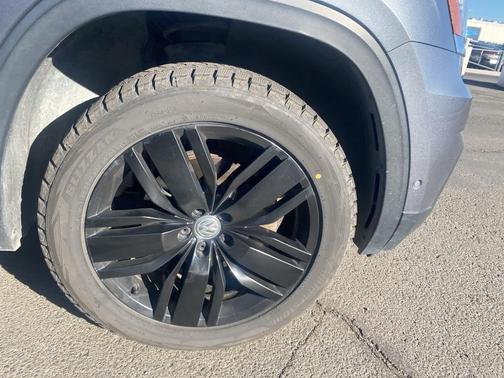 2019 Volkswagen Atlas 3.6L SEL Premium