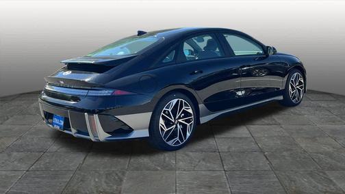 2025 Hyundai IONIQ 6 SEL