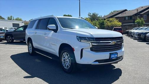 2023 Chevrolet Suburban LT