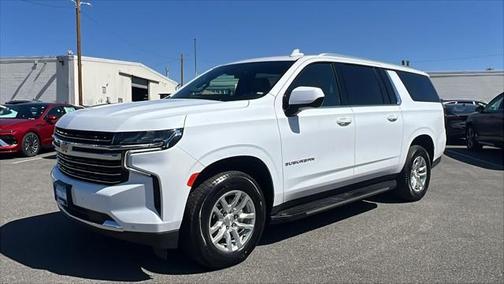 2023 Chevrolet Suburban LT