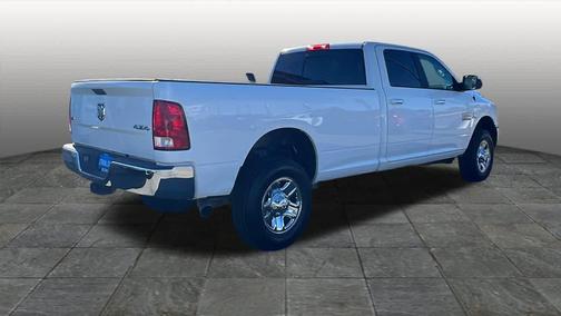 2018 RAM 2500 SLT Crew Cab 4x4 8' Box