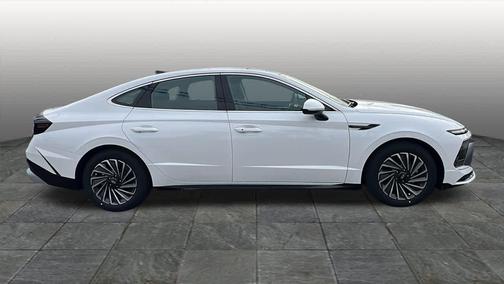2026 Hyundai SONATA Hybrid SE