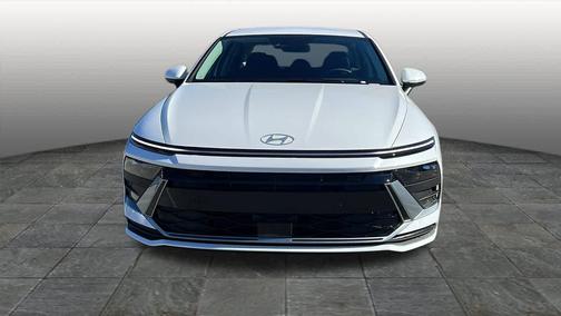 2026 Hyundai SONATA Hybrid Base